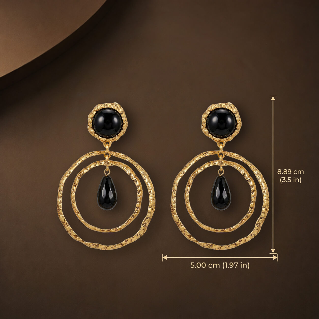 Dimensions and size chart for the vintage-inspired black teardrop gold earrings, length 3.5 inches.